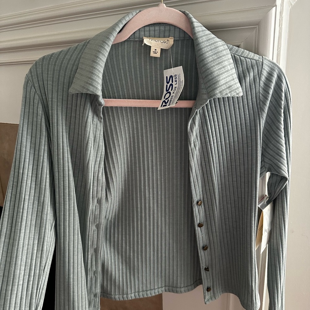 Meraki Women's Ribbed Button-Up Top - Picture 3 of 6